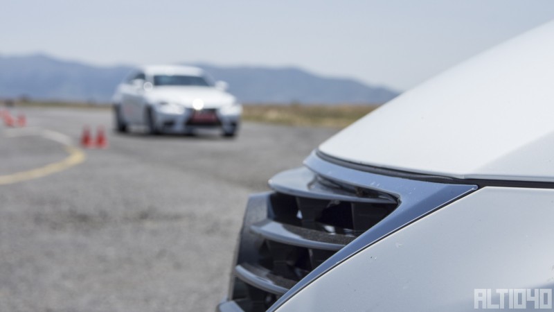 Lexus IS300h