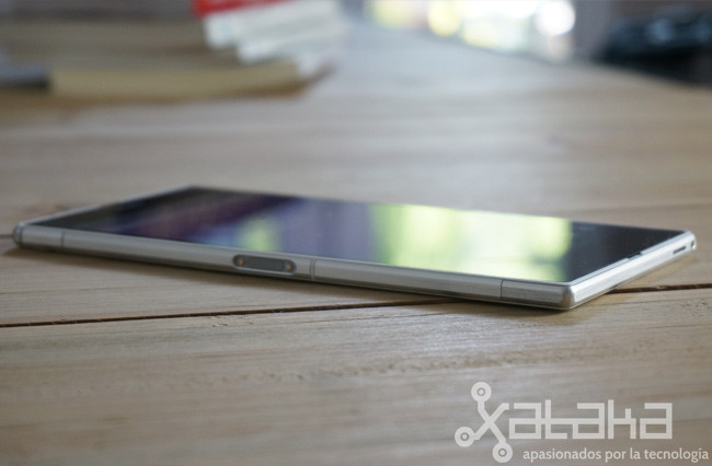 Sony Xperia Z Ultra Tumbado