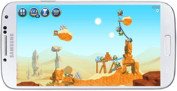 Jugando con los pájaors en Angry Birds Star Wars II