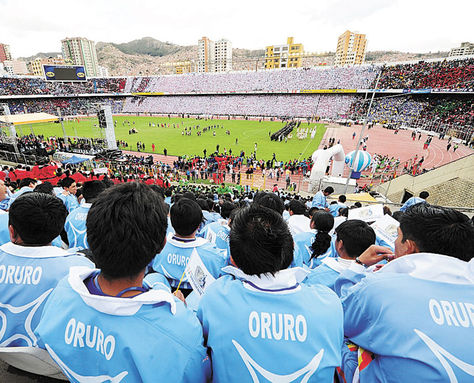 Inauguración. Una vista panorámica tomada durante el acto que dio inicio ayer a los IV Juegos Estudiantiles Plurinacionales en La Paz.
