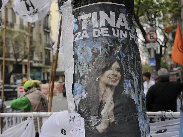 Cristina Fernández abandona el hospital y debe guardar 30 días de reposo
