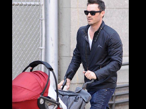 Técnicas que los hombres utilizan para atraer a las mujeres sin que se den cuenta
