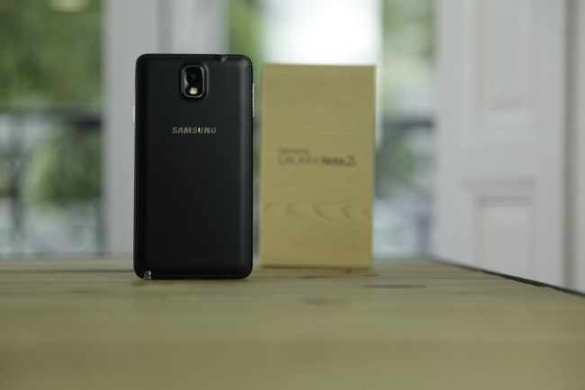 note 3 atrás