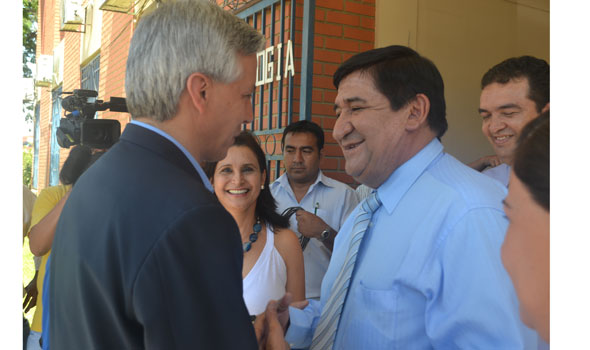 Gobierno quiere vinculación con ‘U’