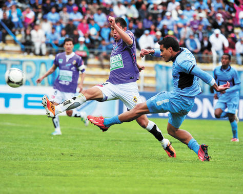 Empate. El domingo pasado, uno de los resultados sorpresivos fue el empate de Bolívar como local ante Real  Potosí. El 1-1 le quitó   al conjunto celeste     dos puntos valiosos.