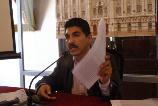 FUNCIONARIO. Jhonny Céspedes.