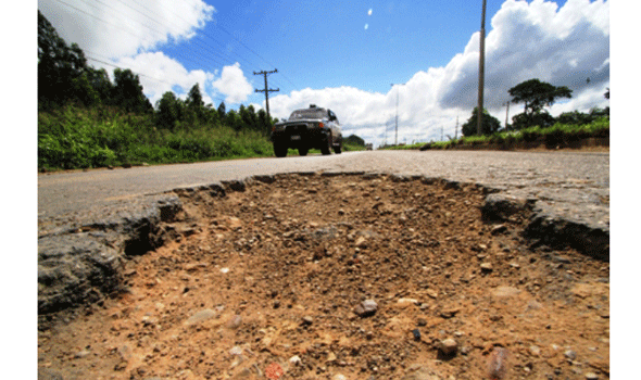 Piden reconstruir carretera a los valles