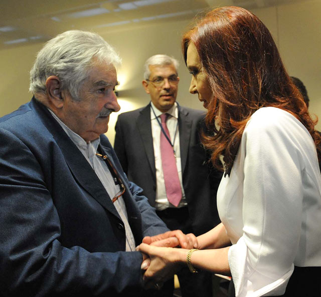 Kirchner-y-Mujica