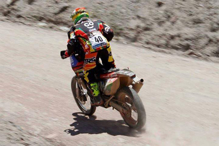 El-Chavo-mantiene-su-puesto-14,-tras-correr-la-etapa-mas-larga-del-Dakar