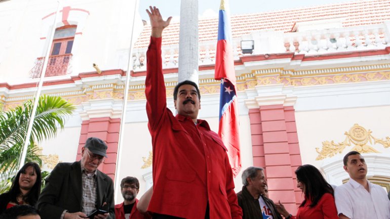 Maduro elogió la gestión del chavismo en estos últimos 15 años, y apuntó duramente contra la oposición