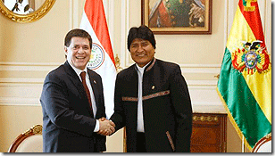 Horacio Cartes de Paraguay y Evo Morales de Bolivia apuestan a que sus países sigan creciendo.