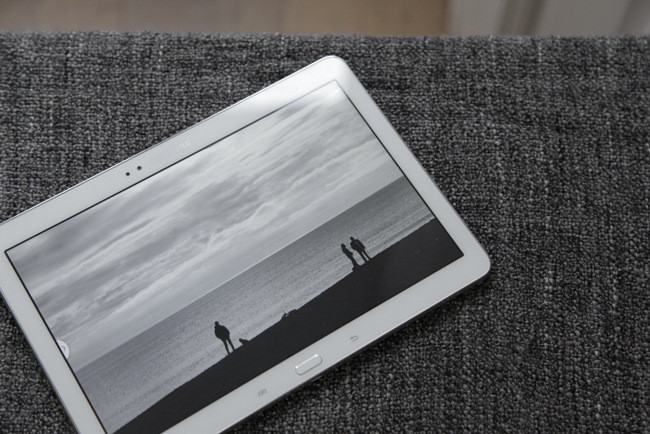 Note 10.1 blanco y negro