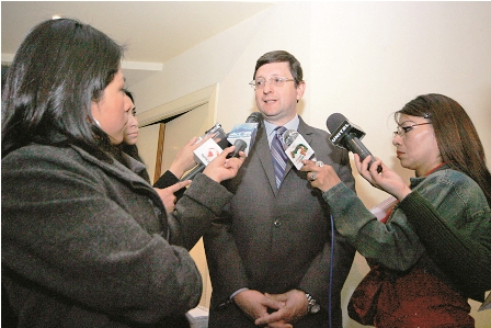 Gobernacion-crucena-acusa-al-Gobierno-de--rehuir--al-Pacto-Fiscal