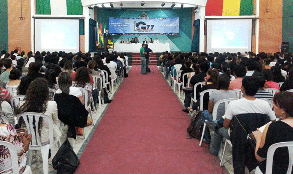 Universitarios se capacitan sobre G77