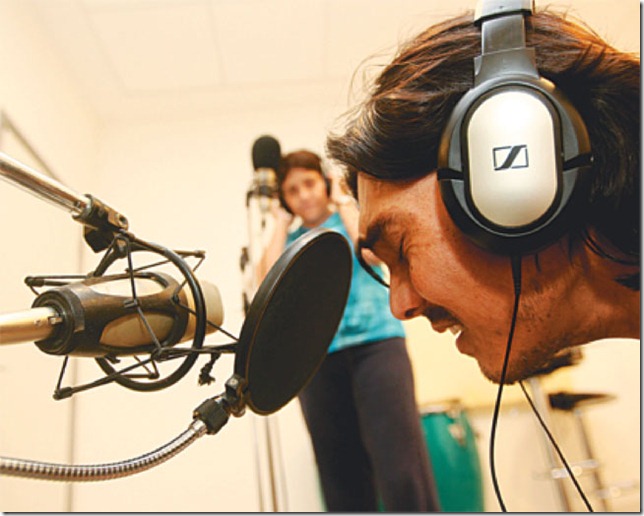 Diego Paesano dirige y actúa en la tragedia que representa las últimas 12 horas de vida de Jesús. Diego Paesano dirige y actúa en la tragedia que representa las últimas 12 horas de vida de Jesús.