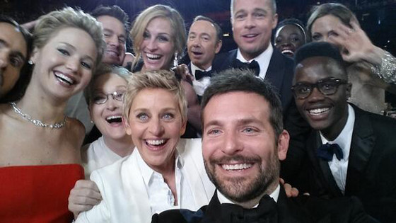 Oscars-Twitter-Selfie.