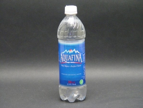 Camara botella agua