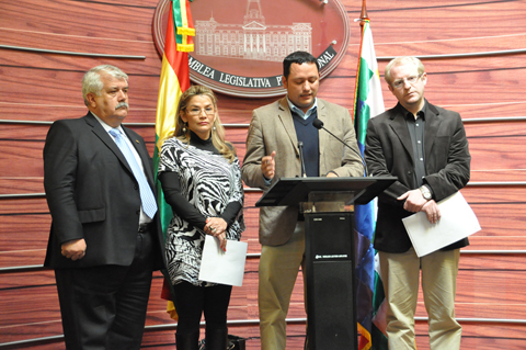Oposicion-pide-extradicion-del-ex-fiscal-Marcelo-Soza-