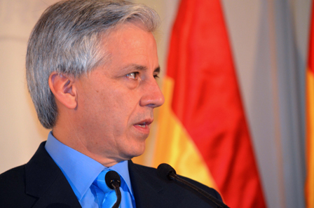 Garcia-Linera-califica-como-una--locura--querer-implicarlo-con-Ormachea