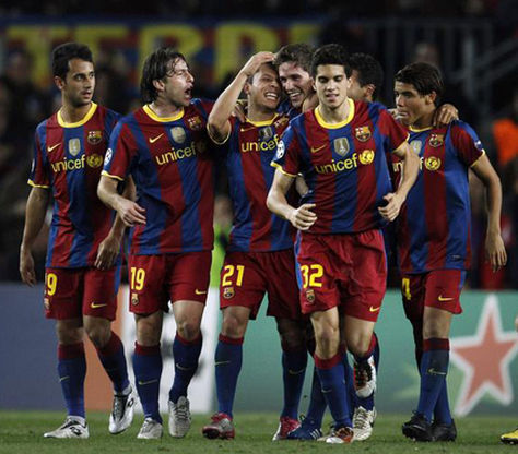 Jugadores de la cantera del Barcelona en el torneo de reservas en España. Foto: blog.lloretdemar.org