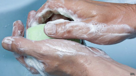 Lavándose las manos