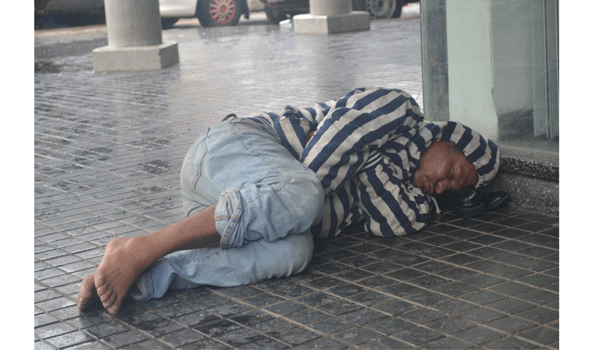 Indigentes, los más golpeados por ola de frío