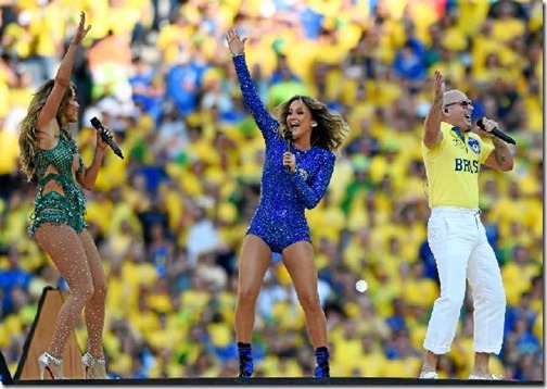 Cancion-We-are-one-de-Pitbull-Jennifer-Lopez-y-Claudia-Leite