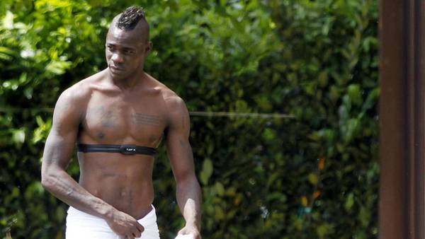 Mario-Balotelli-entrenamiento-Italia-AP_CLAIMA20140620_0173_27