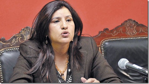 Rebeca-Delgado-Burgoa_LRZIMA20120908_0026_3
