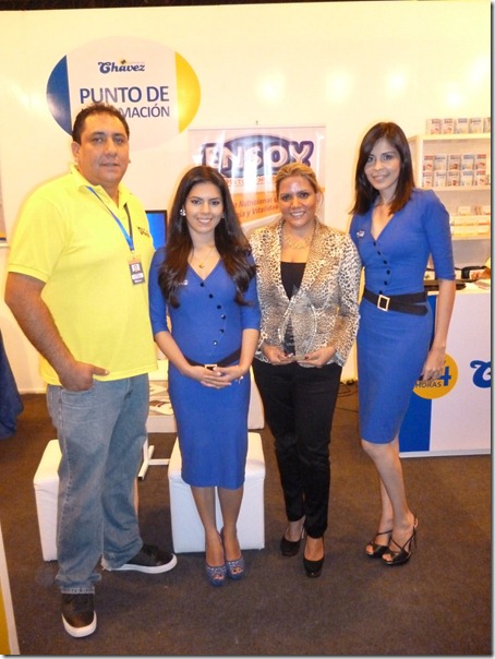 Ramiro Pando, Maria Gutierrez, Maria Salvatierra y Pamela Pereira (Farmacias Chavez)