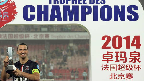 Ibrahimovic brilló en una nueva conquista del PSG. (EFE)