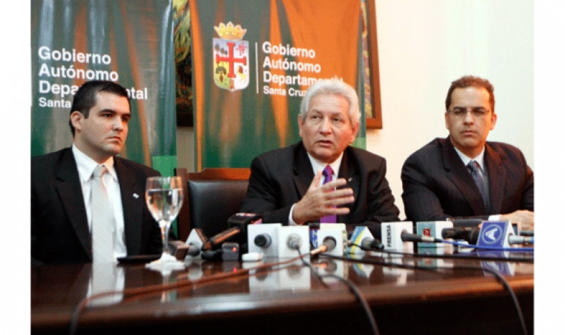 El gobernador Rubén Costas habla de seguridad.