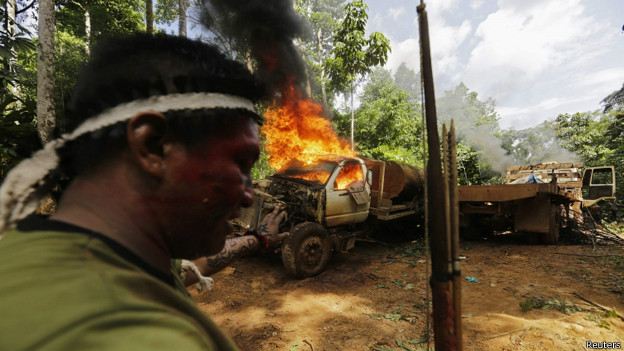Indígenas en Brasil