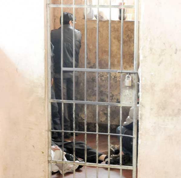 Las celdas policiales en la FELCC. ARCHIVO