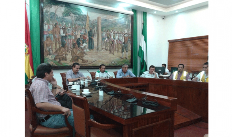 Gremiales se reunieron con las autoridades municipales para consensuar el traslado del mercado La Ramada.