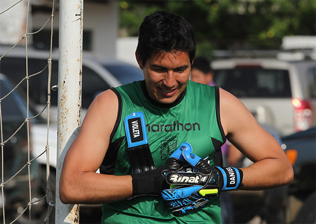 Villegas se inclina por Carlos Arias en el arco eju.tv