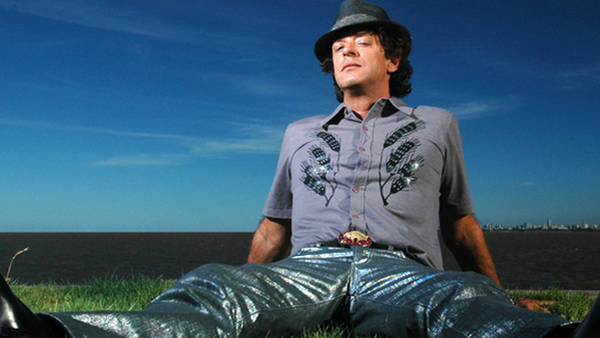 Gustavo Cerati en una producción especial para la revista VIVA en 2007. (Ariel Grinberg)