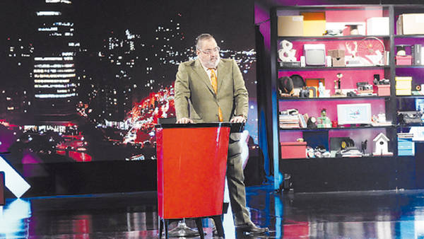 Participación. Lanata mostró anoche cómo es la relación de los fondos buitre con el Estado. /Diego Waldmann.