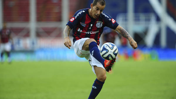Romagnoli, el eje creativo de San Lorenzo, que ante Gimnasia buscará su tercer triunfo consecutivo. (MARIO QUINTEROS)