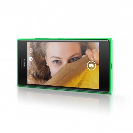 THVtaWE3MzBfU2VsZmllX0hpUmVz2-430x430