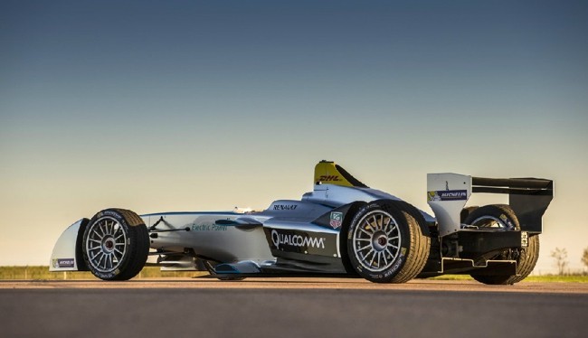 formulae-spark-renault-2014-12-1.jpg