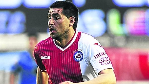 La sorpresa. Viajó Riquelme.