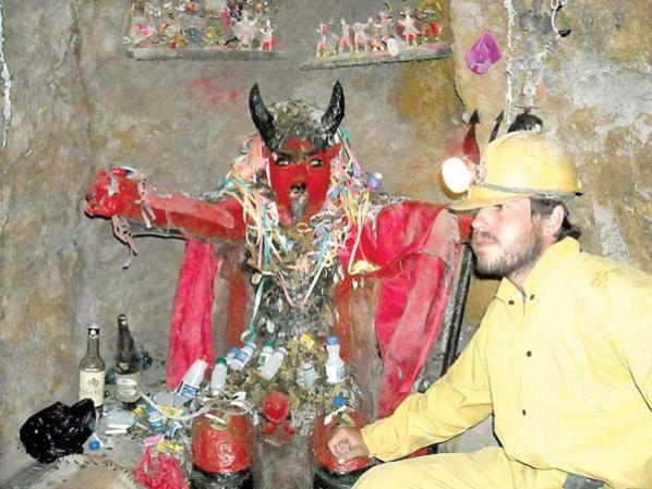 Ritual de adoración, exrepresentante del Ministerio de Exorcismo. martÍN NUMBELA