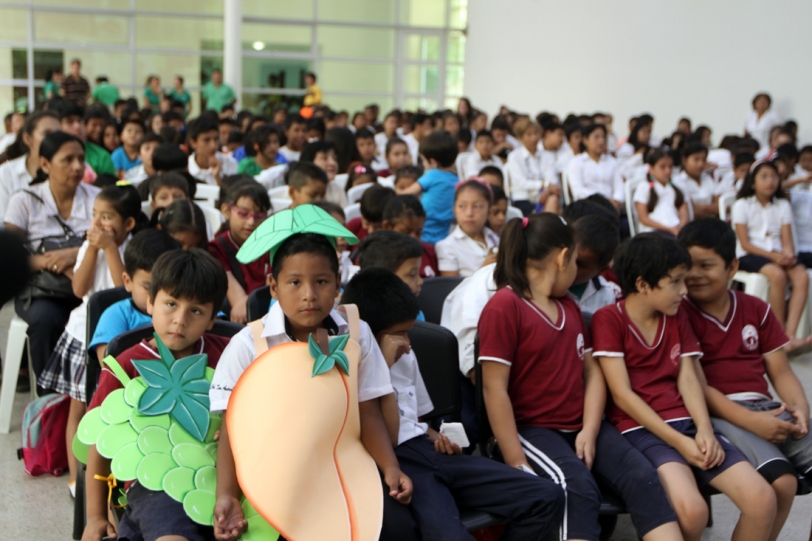 Gobernación celebra junto a estudiantes el “Día del Árbol”