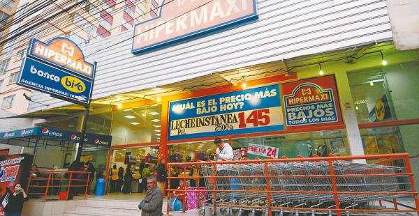 Santa Cruz y La Paz son los mercados que atraen a inversionistas. Hipermaxi estrenó un local en La Paz
