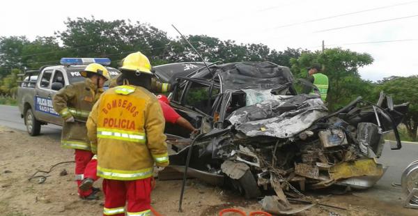 El accidente de tránsito se registró en el kilómetro 29 de la ruta Cotoca-Puerto Pailas, dos personas fallecieron tras el choque