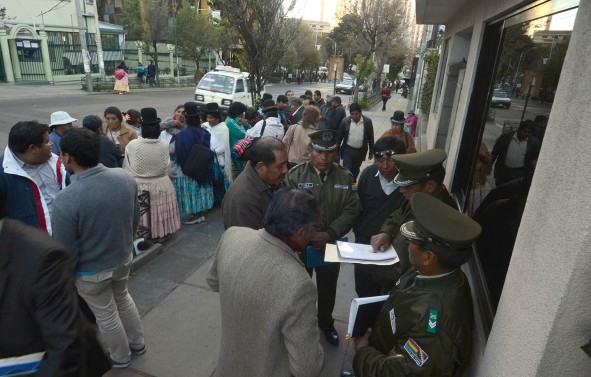 Denuncian presunto desfalco de Bs 15 millones en Anssclapol