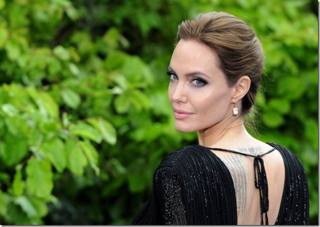8-impactantes-datos-sobre-el-pasado-de-Angelina-Jolie-