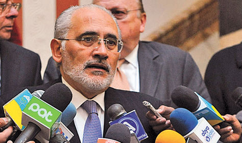 Expresidente. Carlos Mesa, embajador itinerante por la demanda.