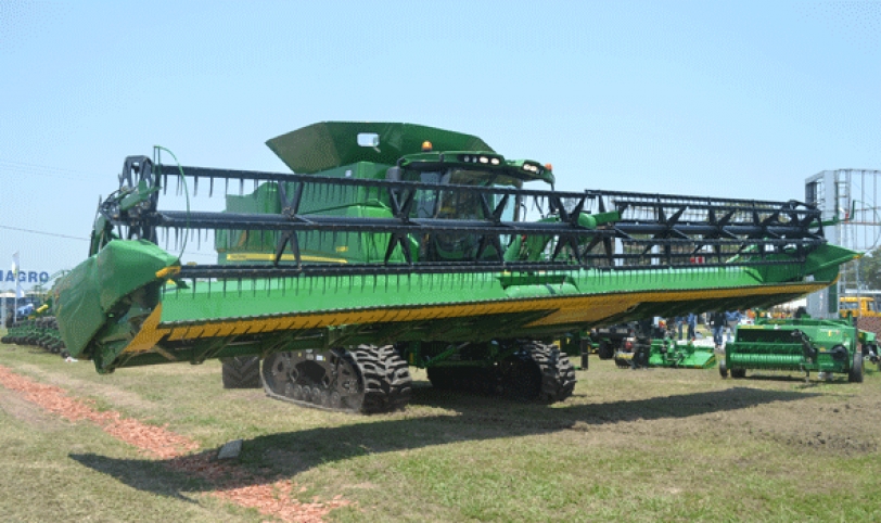 La cosechadora S680 John Deere es una de las grandes novedades de la feria Vidas, cuyo costo oscila en $us 550 mil.